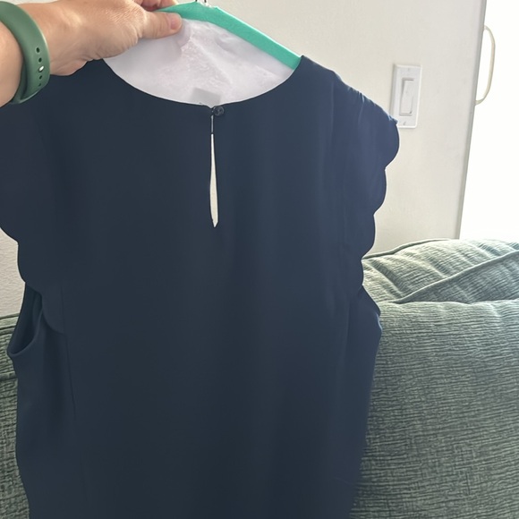 Medium - Picture 3 of 6